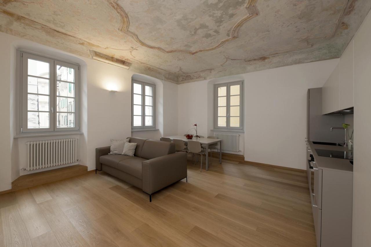 加尔达湖滨Palazzo Riccamboni公寓 外观 照片